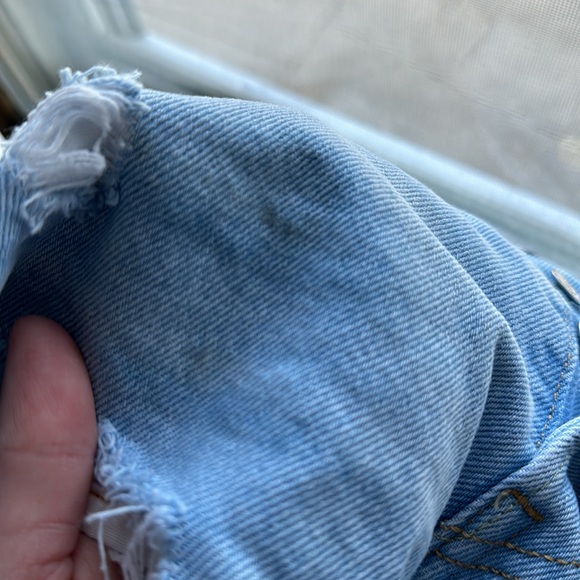 Levi Jean shorts! - Picture 4 of 4